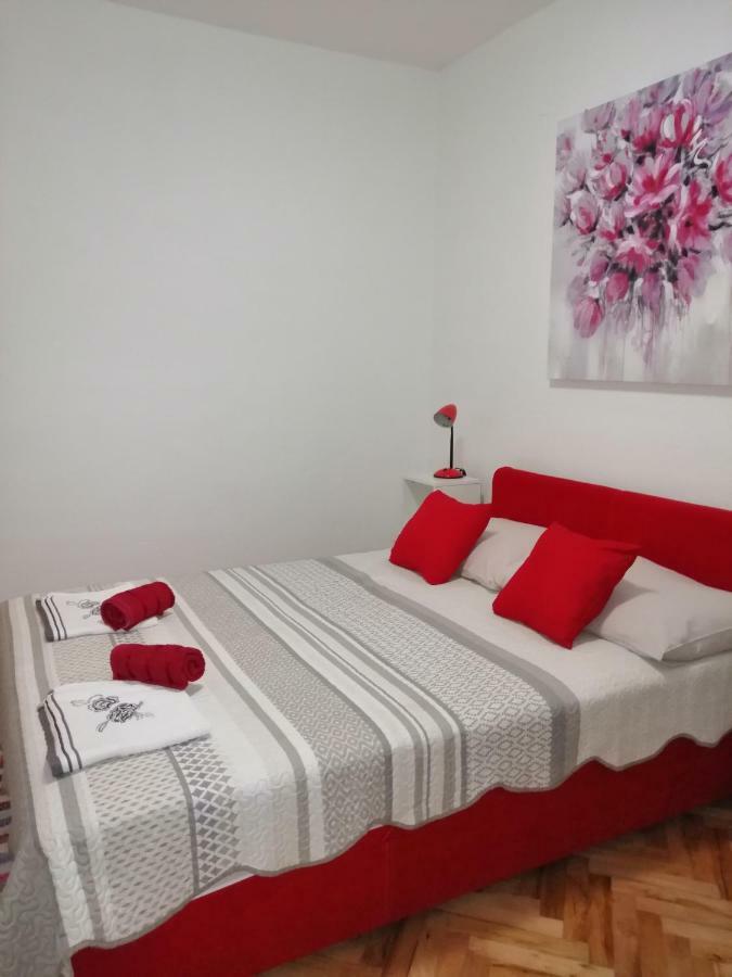 Apartmani Korina Стариград-Пакленица Экстерьер фото